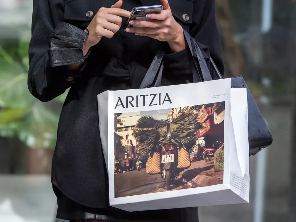 Aritzia deal