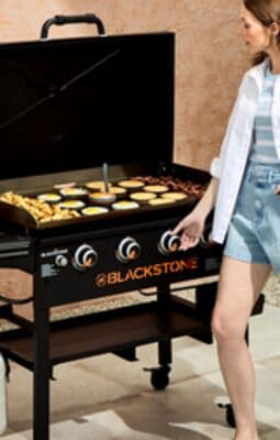 Blackstone Original Omnivore 36" griddle with hood